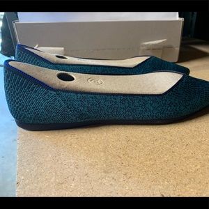 Brand New Rothys Spruce Python size 10